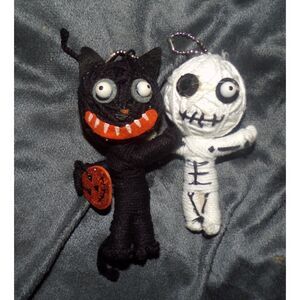 lot of 2 white mummy and black cat string doll keychains